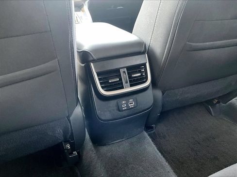 Used 2024 Subaru Outback Premium AWD/4WD image 34