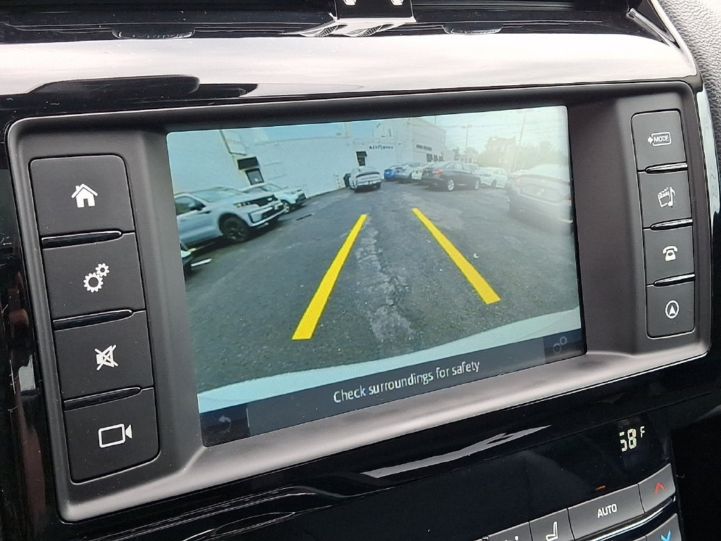 Used 2018 Jaguar XE Premium AWD/4WD image 19