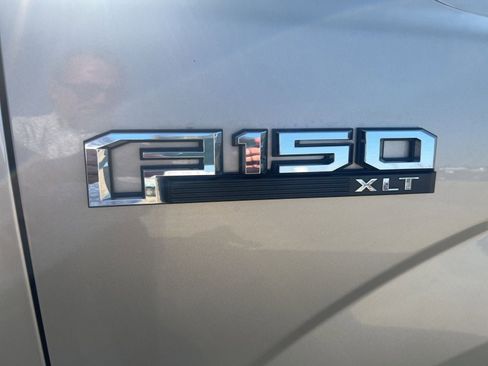 Used 2017 Ford F150 XLT w/ Equipment Group 302A Luxury image 12