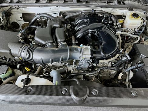 Used 2017 Toyota 4Runner SR5 image 31