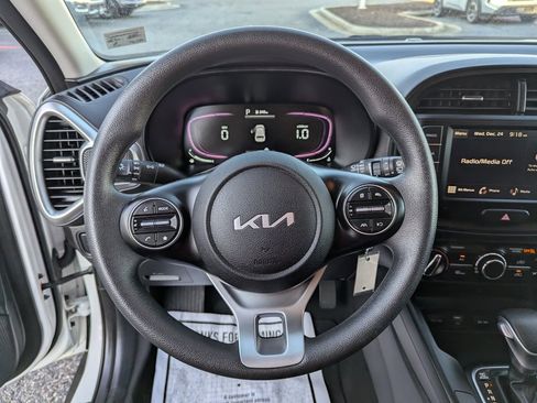 Used 2024 Kia Soul LX w/ Option Group 015 image 21