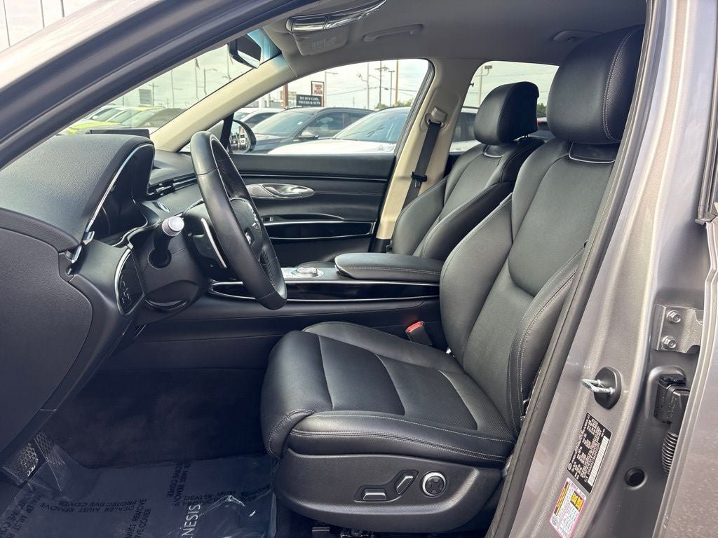 Used 2025 Genesis GV70 2.5T AWD/4WD image 20