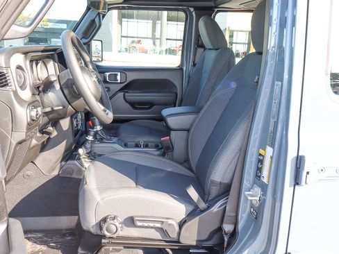 New 2026 Jeep Gladiator Sport image 13