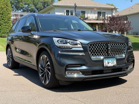 Used 2024 Lincoln Aviator Reserve w/ Equipment Group 201A AWD/4WD image 6