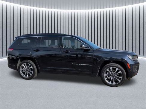 Certified 2024 Jeep Grand Cherokee L Overland AWD/4WD image 2