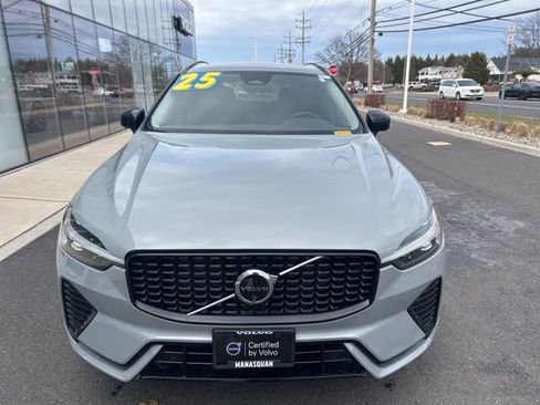 Certified 2025 Volvo XC60 B5 Plus AWD/4WD image 7