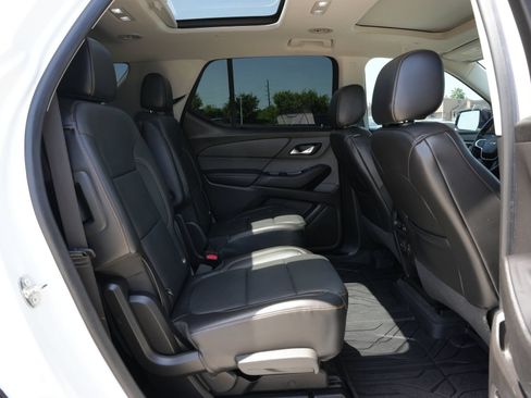 Used 2019 Chevrolet Traverse Premier w/ Redline Edition FWD image 23
