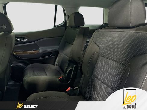 Used 2023 GMC Acadia SLE AWD/4WD image 24