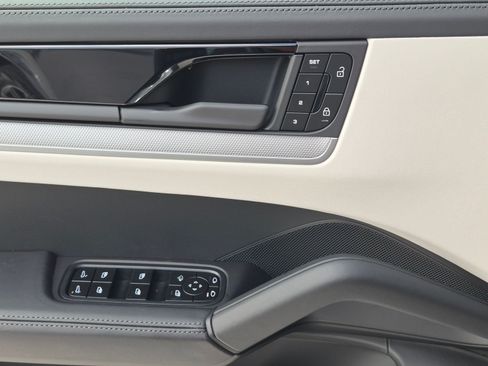 New 2026 Porsche Cayenne AWD/4WD image 15