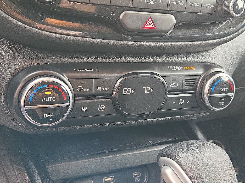 Used 2023 Kia Soul S FWD image 17