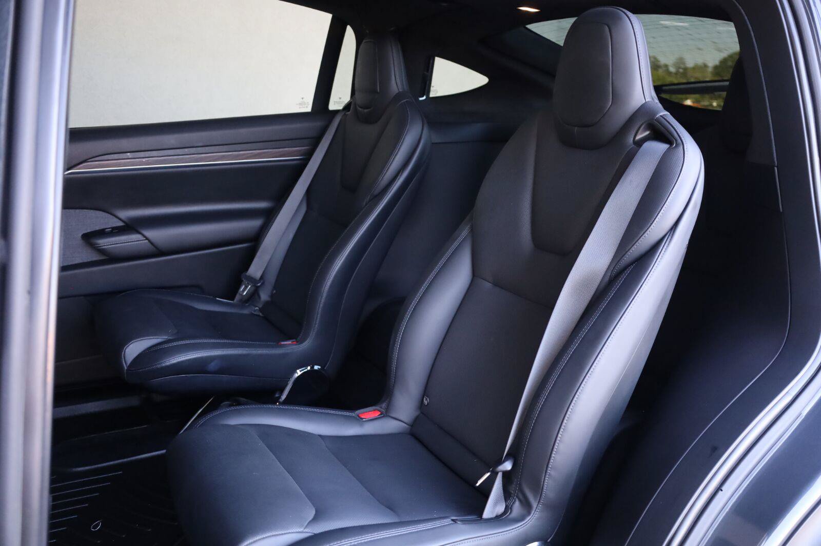 Used 2023 Tesla Model X AWD/4WD image 22