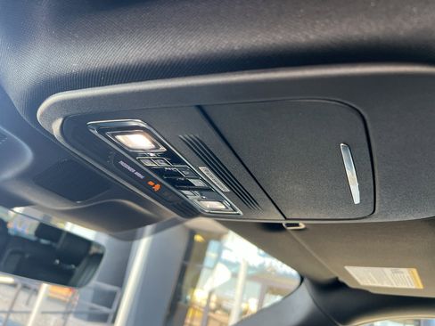 New 2025 Lincoln Navigator L Reserve w/ Jet Appearance Package image 15