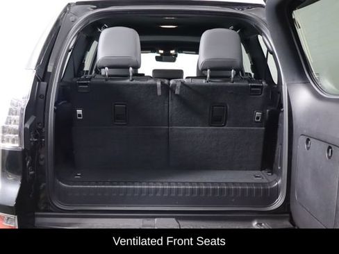 Used 2022 Lexus GX 460 Premium w/ Premium Package AWD/4WD image 18