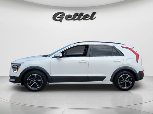Used 2023 Kia Niro EX FWD image 8