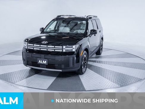 Used 2025 Hyundai Santa Fe SEL image 2