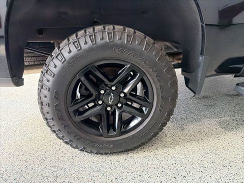 Used 2022 Chevrolet Silverado 1500 LT Trail Boss w/ LT Trail Boss Premium Package image 38