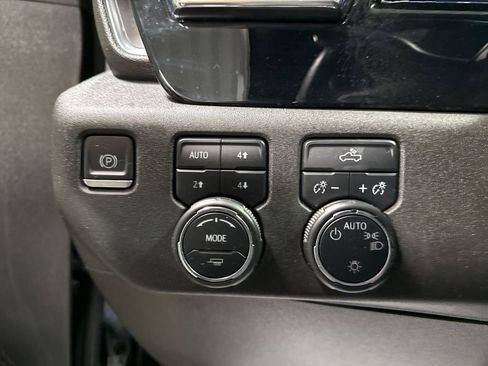 Used 2023 Chevrolet Silverado 1500 LT w/ Z71 Off-Road Package image 28