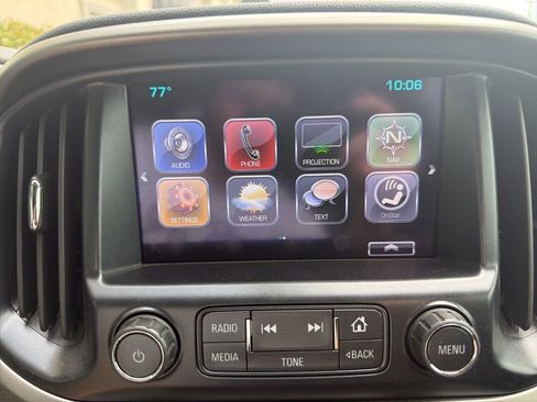 Used 2018 Chevrolet Colorado Z71 AWD/4WD image 39