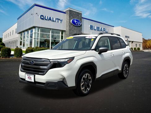 Certified 2026 Subaru Forester Premium AWD/4WD image 1