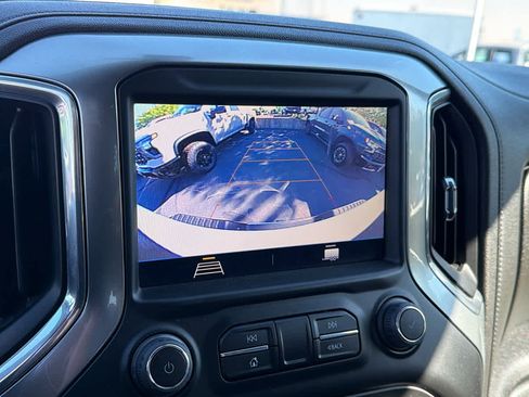 Used 2023 Chevrolet Silverado 2500 LT AWD/4WD image 16