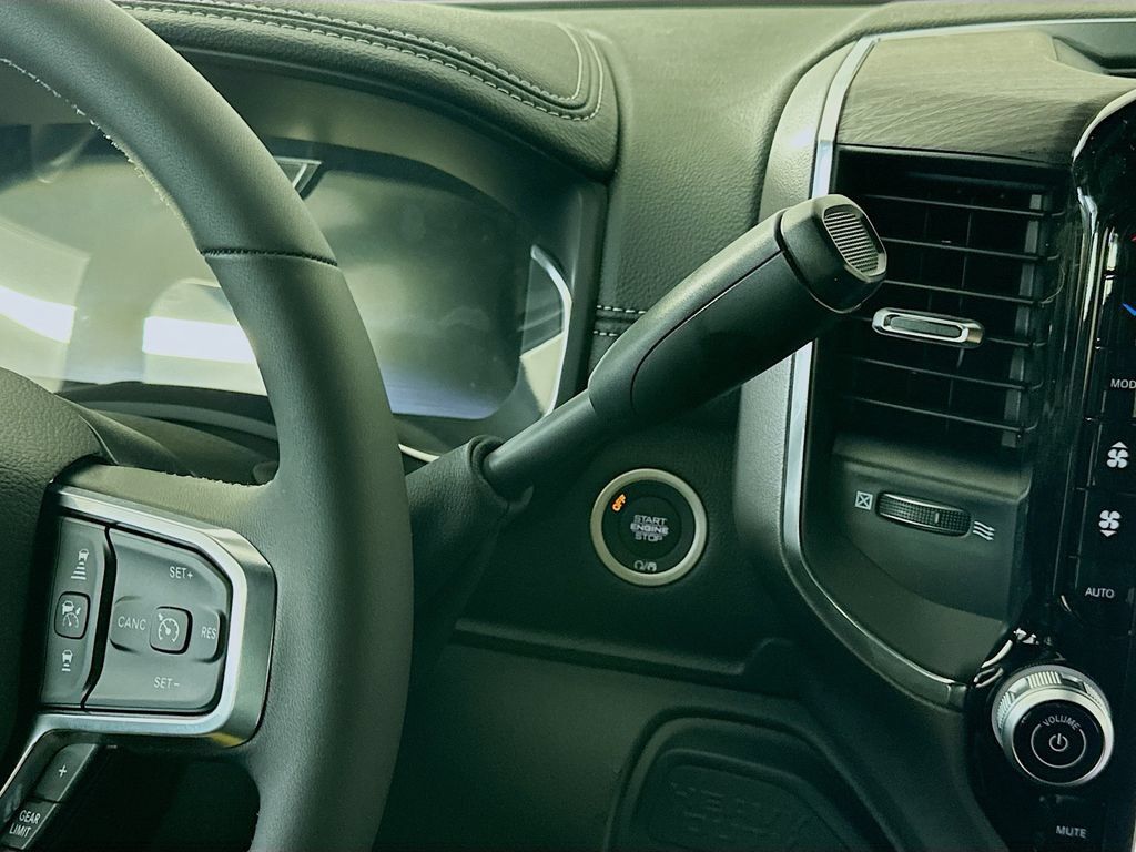 New 2026 RAM 3500 Laramie AWD/4WD image 12