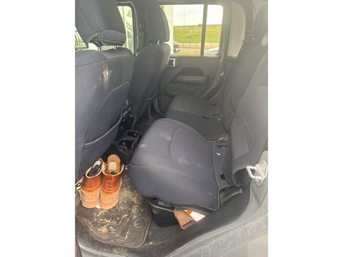 Used 2020 Jeep Gladiator Rubicon image 7