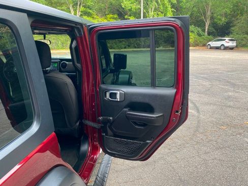 Used 2021 Jeep Wrangler Unlimited Sport AWD/4WD image 39