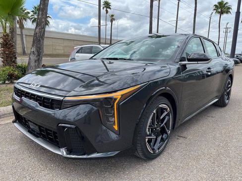 New 2026 Kia K4 GT-Line image 3