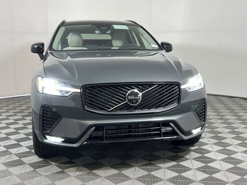 New 2026 Volvo XC60 B5 Ultra w/ Climate Package image 3