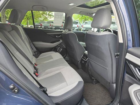 Used 2023 Subaru Outback Premium AWD/4WD image 13