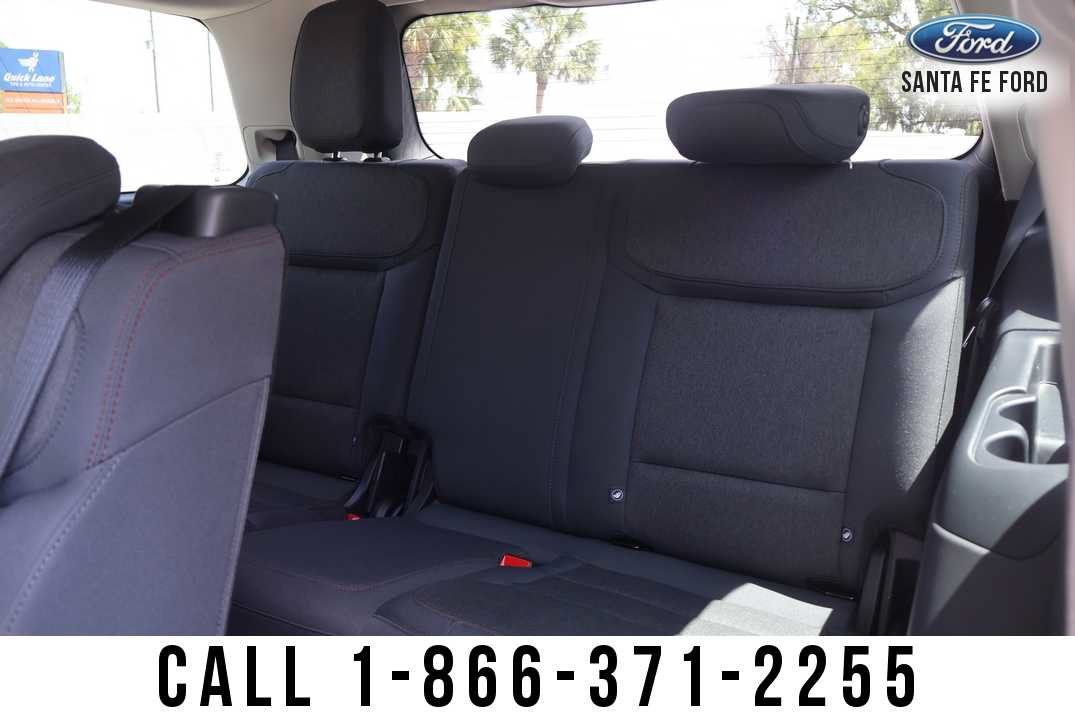 Used 2025 Ford Expedition Active RWD image 22