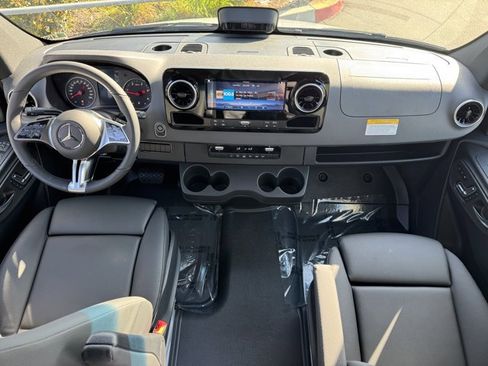 New 2026 Mercedes-Benz Sprinter 2500 image 4