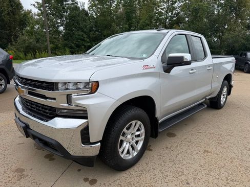 Used 2021 Chevrolet Silverado 1500 LT AWD/4WD image 1