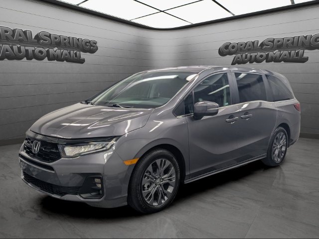 Used 2026 Honda Odyssey Touring image 3