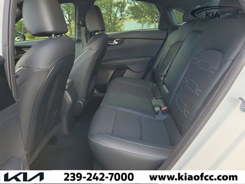 Used 2024 Kia Forte GT-Line image 11