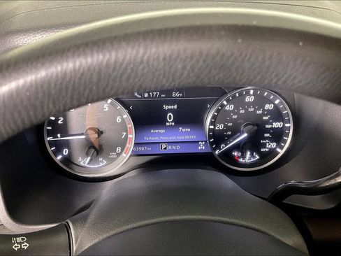Used 2021 Nissan Titan SV AWD/4WD image 24