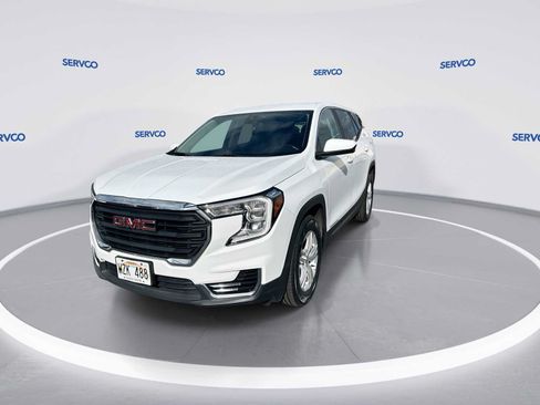 Used 2024 GMC Terrain SLE FWD image 4