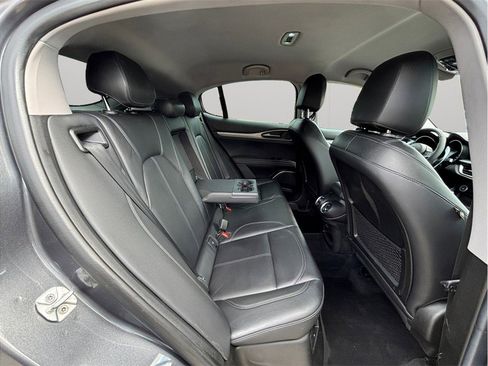 Used 2018 Alfa Romeo Stelvio Sport w/ Quick Order Package 22J Sport image 37