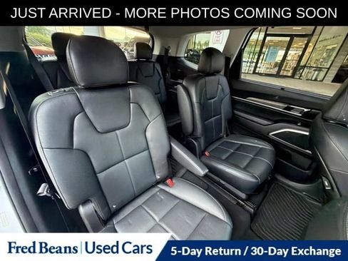 Used 2022 Kia Telluride EX w/ EX Premium Package AWD/4WD image 16