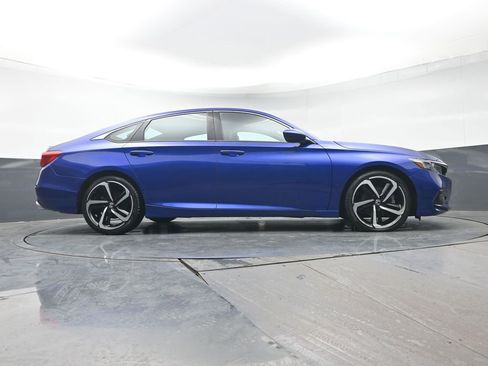 Used 2018 Honda Accord Sport image 31