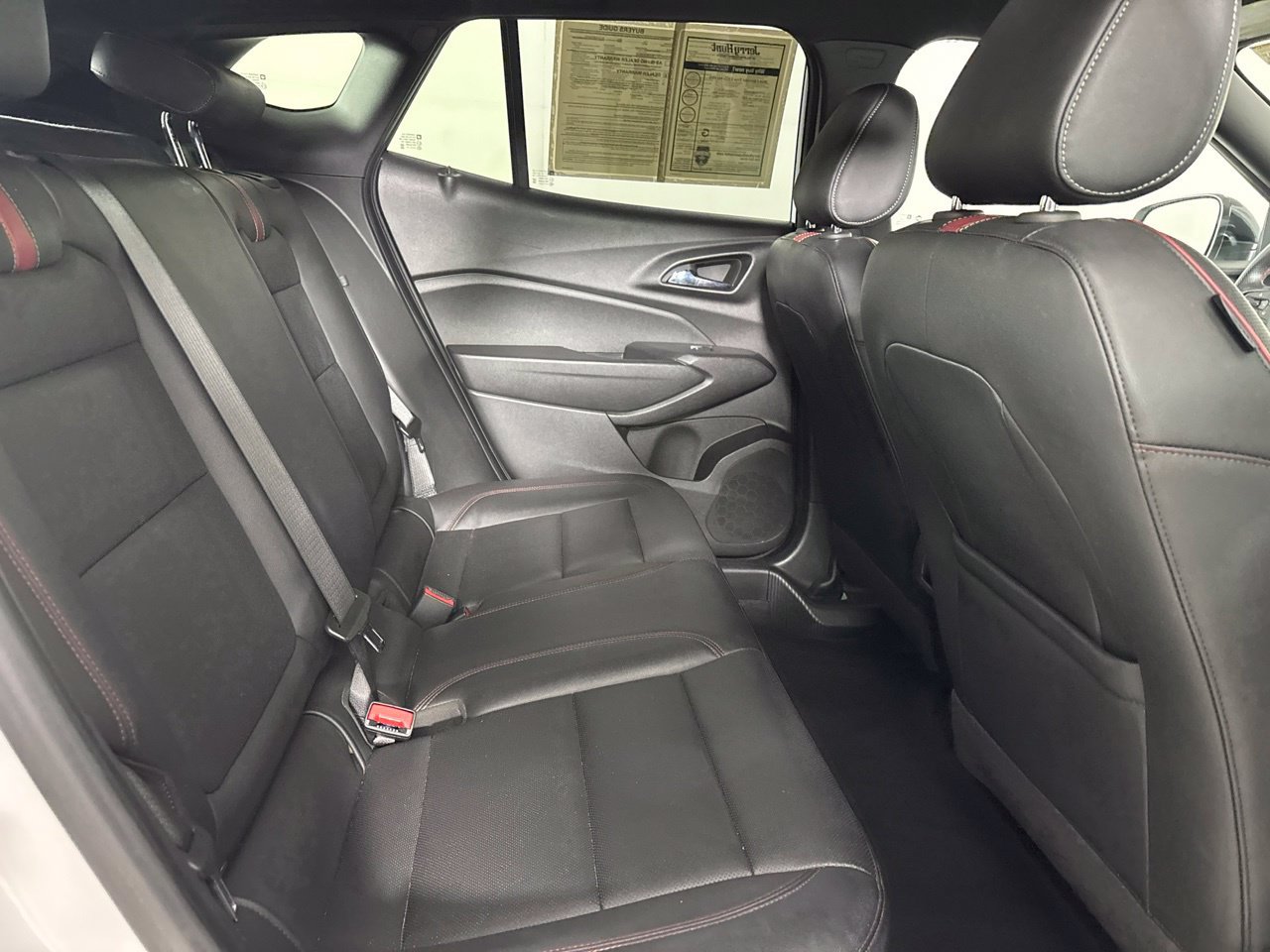 Used 2024 Chevrolet Trax RS FWD image 26
