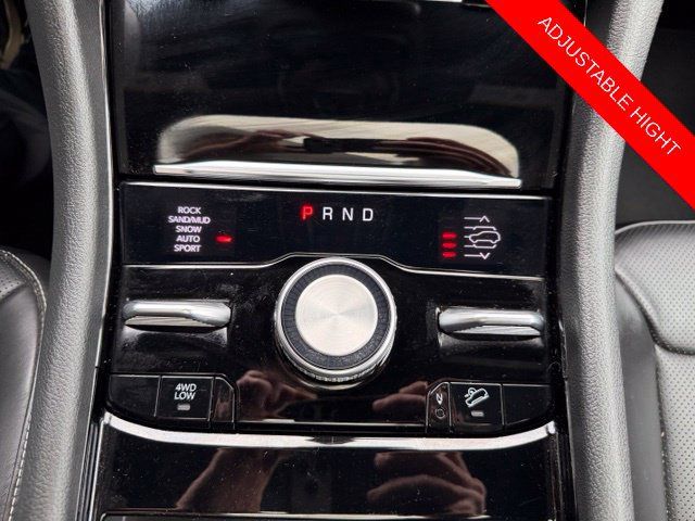 Used 2023 Jeep Grand Cherokee Overland AWD/4WD image 47