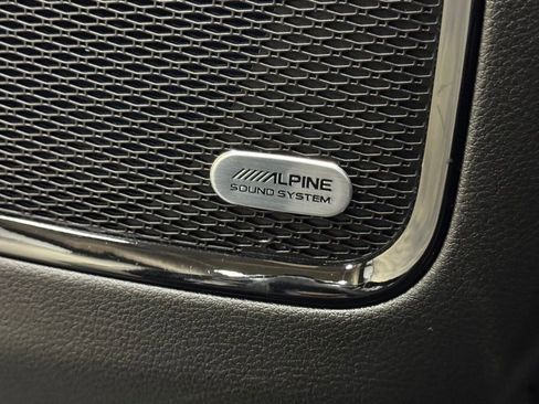 Used 2024 Jeep Compass Limited w/ High Altitude Package image 14