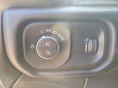 Used 2025 RAM 2500 Big Horn AWD/4WD image 23
