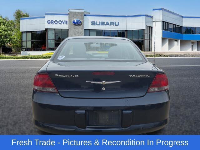 Used 2005 Chrysler Sebring Touring FWD image 4