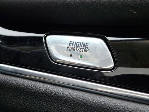 Used 2023 Buick Enclave Avenir w/ LPO, Floor Liner Package image 25