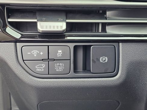 New 2026 Kia Sportage EX image 34