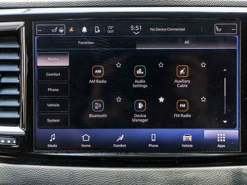 Used 2023 Chrysler Pacifica Touring-L FWD image 13