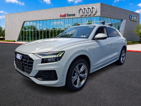 Certified 2023 Audi Q8 Premium w/ Convenience Package AWD/4WD image 3