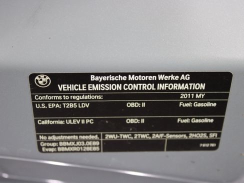 Used 2011 BMW 528i Sedan image 74